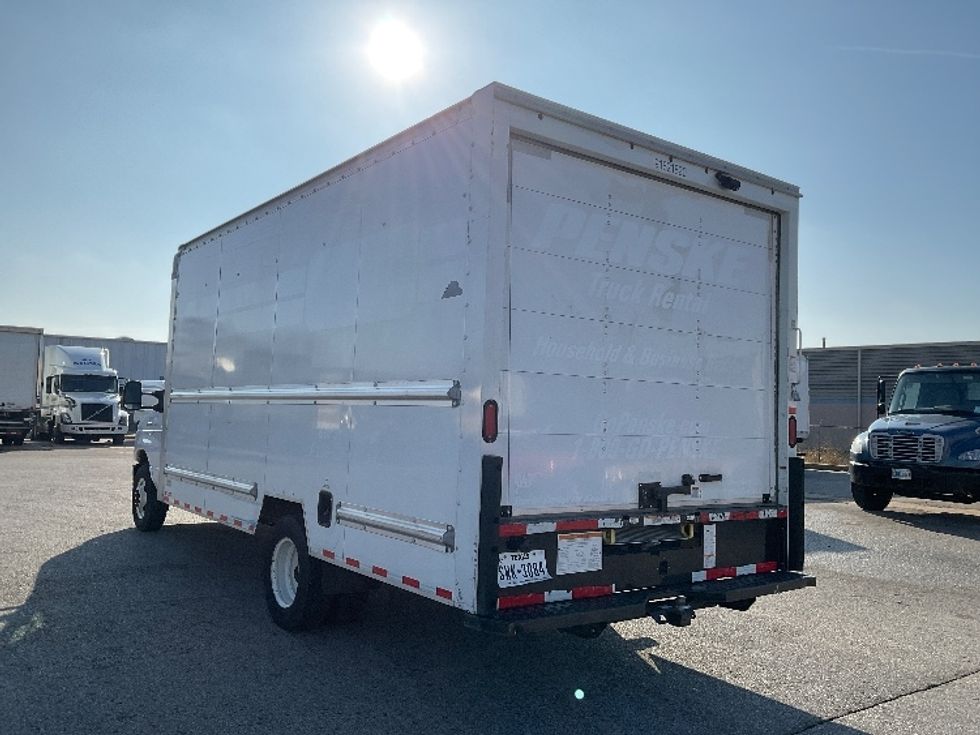 Light Duty Box Truck-Light and Medium Duty Trucks-Ford-2022-E350-Moberly-MO-87,074\n\t\tmiles-$ 32,000 - Image 6