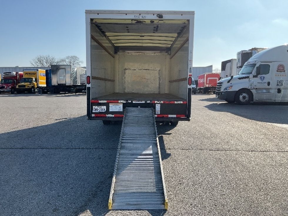 Light Duty Box Truck-Light and Medium Duty Trucks-Ford-2022-E350-Moberly-MO-87,074\n\t\tmiles-$ 32,000 - Image 9
