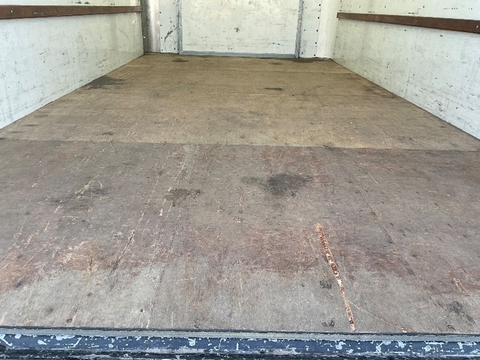 Light Duty Box Truck-Light and Medium Duty Trucks-Ford-2022-E350-Moberly-MO-94,440\n\t\tmiles-$ 31,250 - Image 10