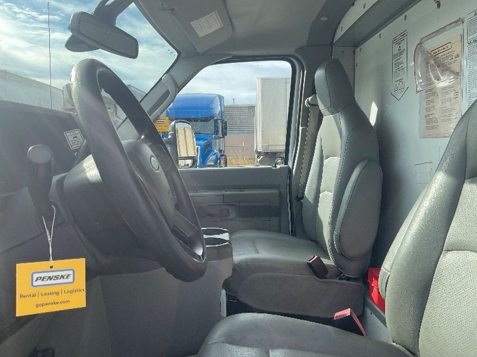Light Duty Box Truck-Light and Medium Duty Trucks-Ford-2022-E350-Moberly-MO-94,440\n\t\tmiles-$ 31,250 - Image 19