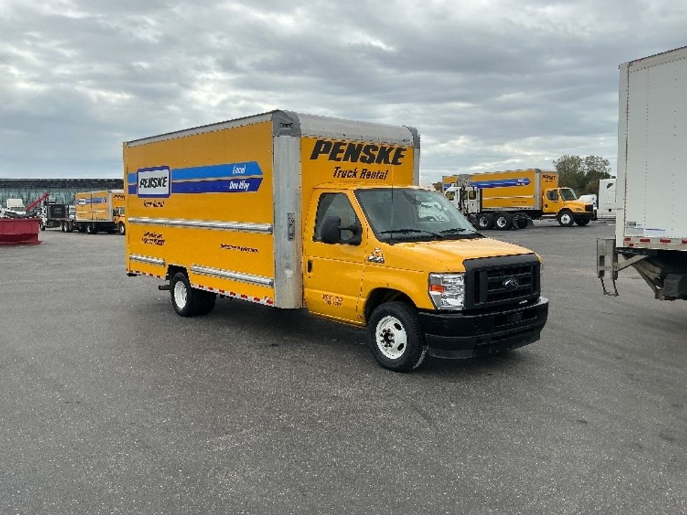 Light Duty Box Truck-Light and Medium Duty Trucks-Ford-2022-E350-Mobile-AL-107,490\n\t\tmiles-$ 27,250 - Image 1
