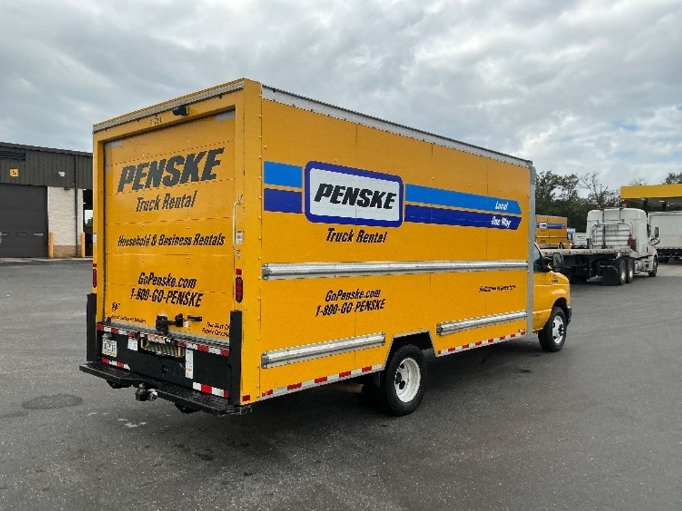 Light Duty Box Truck-Light and Medium Duty Trucks-Ford-2022-E350-Mobile-AL-107,490\n\t\tmiles-$ 27,250 - Image 13