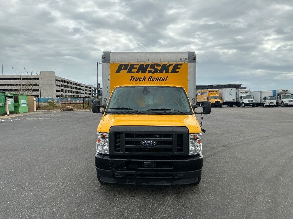 Light Duty Box Truck-Light and Medium Duty Trucks-Ford-2022-E350-Mobile-AL-107,490\n\t\tmiles-$ 27,250 - Image 2
