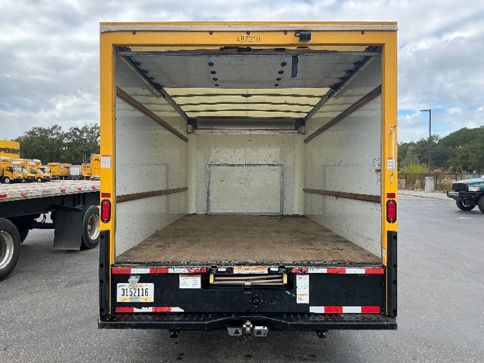 Light Duty Box Truck-Light and Medium Duty Trucks-Ford-2022-E350-Mobile-AL-107,490\n\t\tmiles-$ 27,250 - Image 8