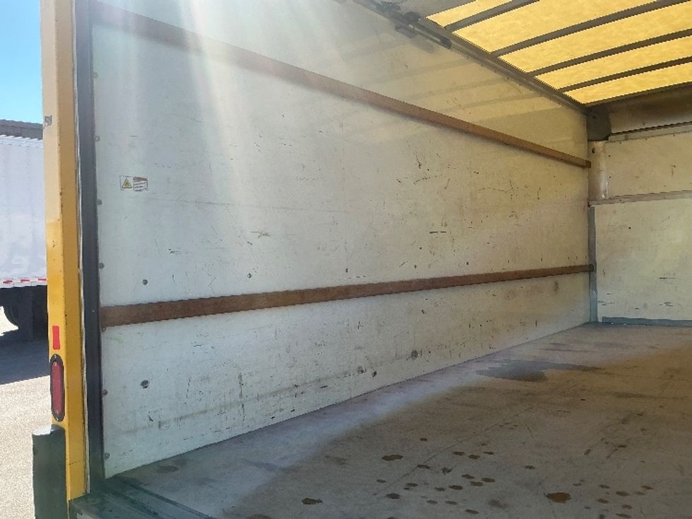Light Duty Box Truck-Light and Medium Duty Trucks-Ford-2022-E350-Mobile-AL-108,887\n\t\tmiles-$ 27,500 - Image 10