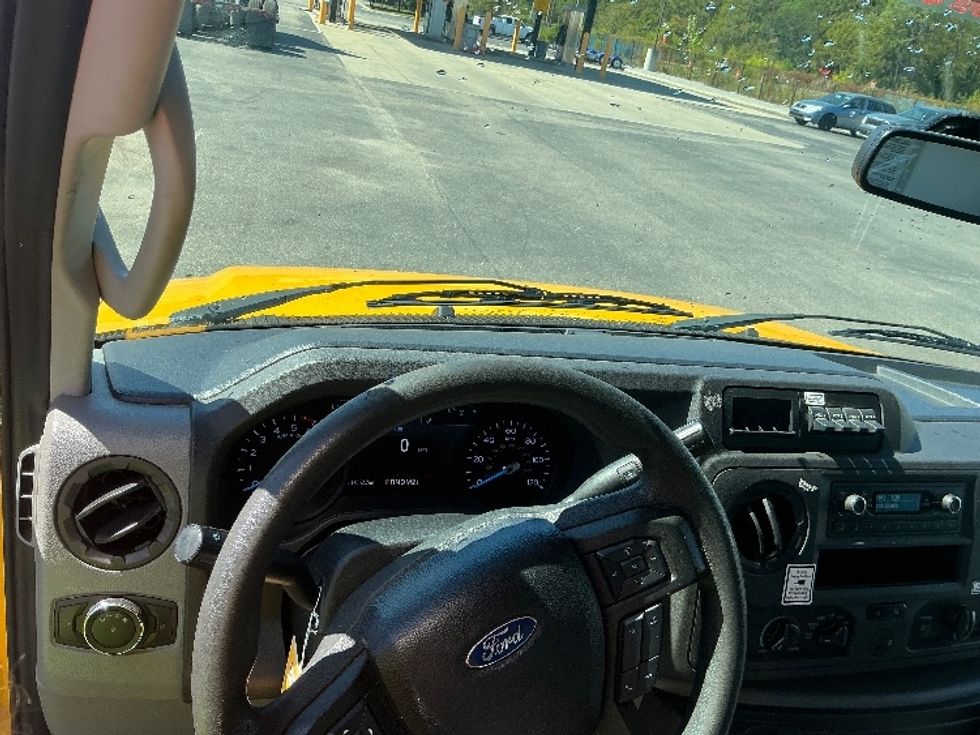 Light Duty Box Truck-Light and Medium Duty Trucks-Ford-2022-E350-Mobile-AL-108,887\n\t\tmiles-$ 27,500 - Image 17