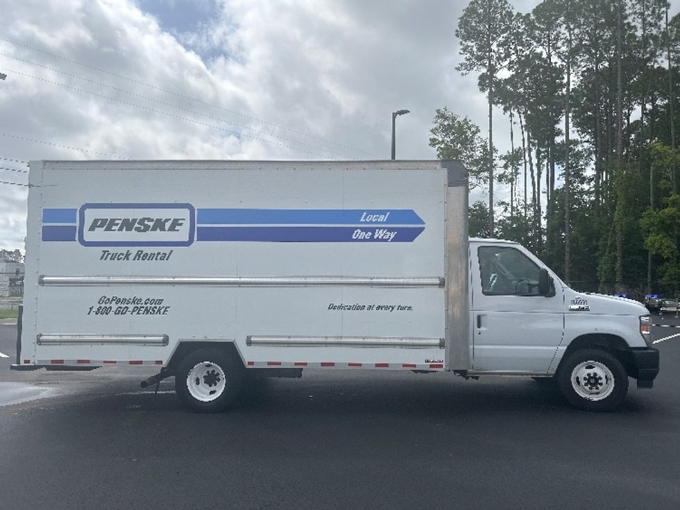 Light Duty Box Truck-Light and Medium Duty Trucks-Ford-2022-E350-Mobile-AL-86,445\n\t\tmiles-$ 33,500 - Image 14