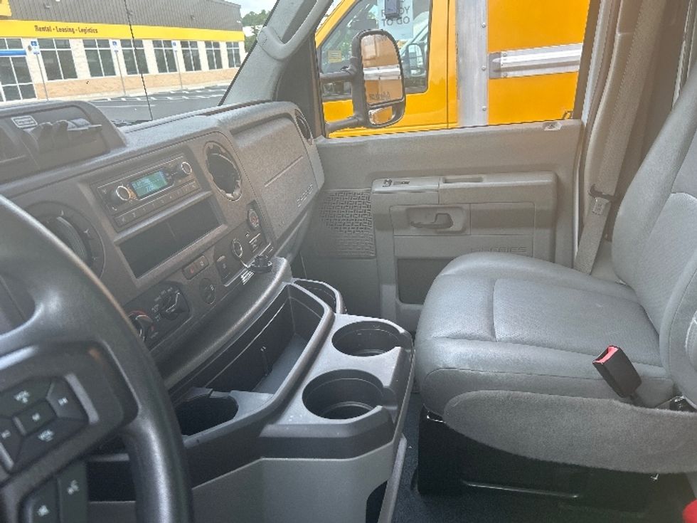 Light Duty Box Truck-Light and Medium Duty Trucks-Ford-2022-E350-Mobile-AL-86,445\n\t\tmiles-$ 33,500 - Image 18