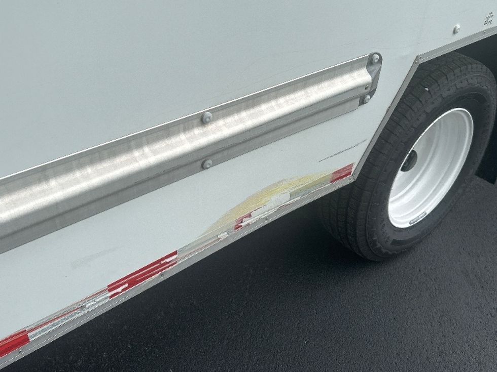 Light Duty Box Truck-Light and Medium Duty Trucks-Ford-2022-E350-Mobile-AL-86,445\n\t\tmiles-$ 33,500 - Image 24