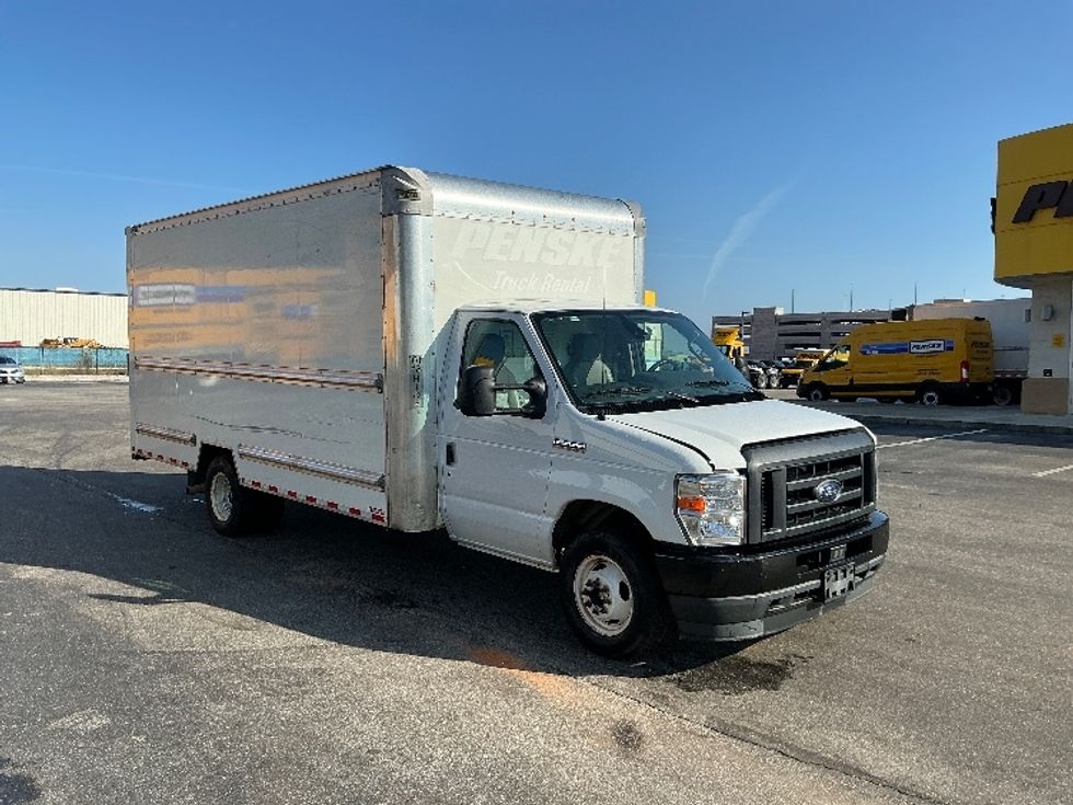 Light Duty Box Truck-Light and Medium Duty Trucks-Ford-2022-E350-Mobile-AL-98,220\n\t\tmiles-$ 32,500 - Image 1