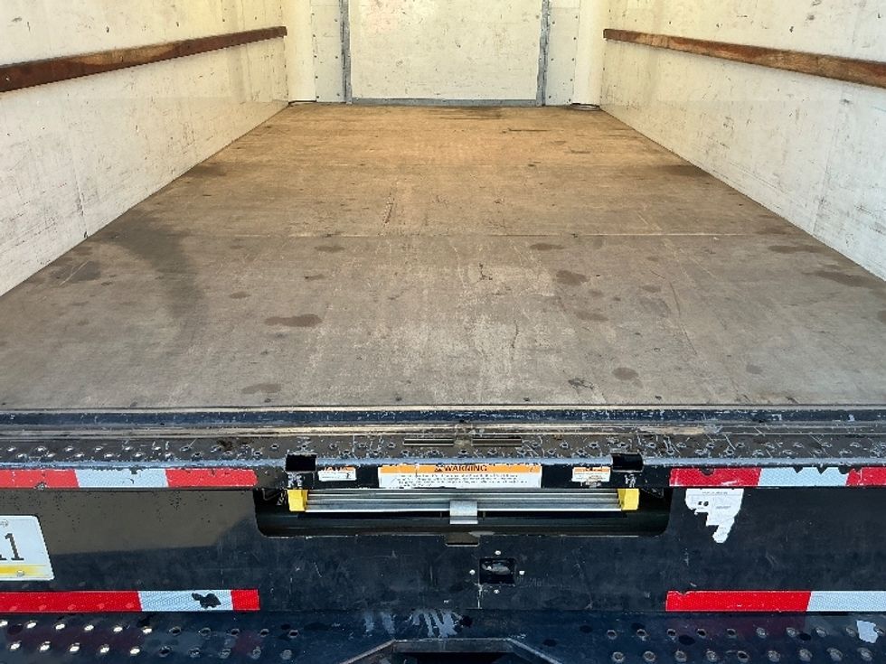 Light Duty Box Truck-Light and Medium Duty Trucks-Ford-2022-E350-Mobile-AL-98,220\n\t\tmiles-$ 32,500 - Image 10