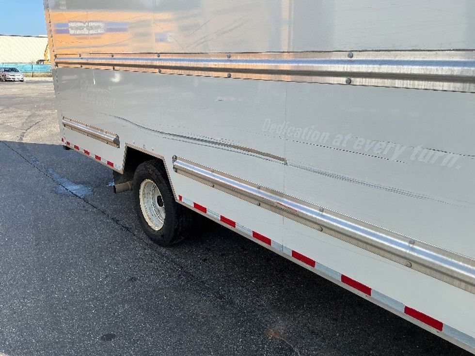 Light Duty Box Truck-Light and Medium Duty Trucks-Ford-2022-E350-Mobile-AL-98,220\n\t\tmiles-$ 32,500 - Image 26