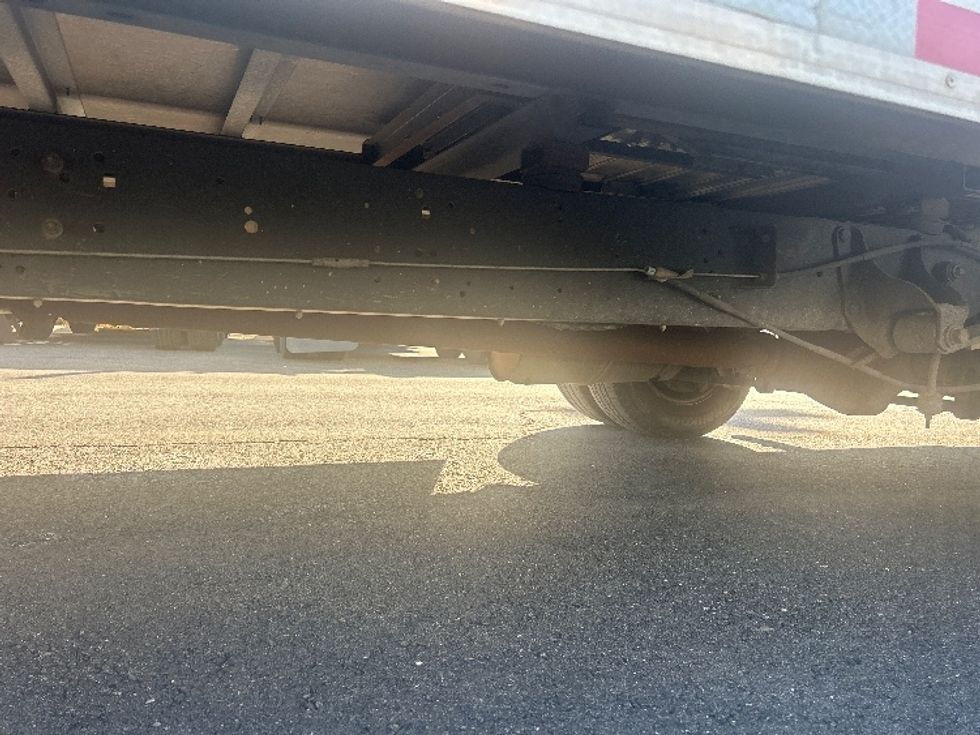 Light Duty Box Truck-Light and Medium Duty Trucks-Ford-2022-E350-Monmouth Junction-NJ-88,605\n\t\tmiles-$ 31,250 - Image 5