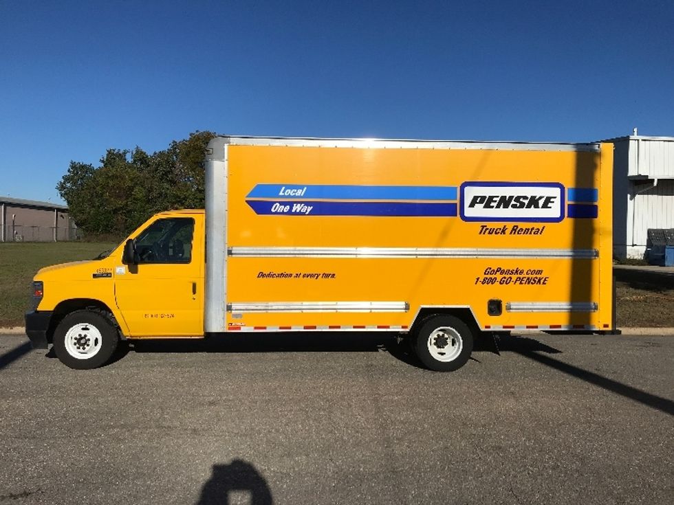 Light Duty Box Truck-Light and Medium Duty Trucks-Ford-2022-E350-Montgomery-AL-82,508\n\t\tmiles-$ 35,250 - Image 4