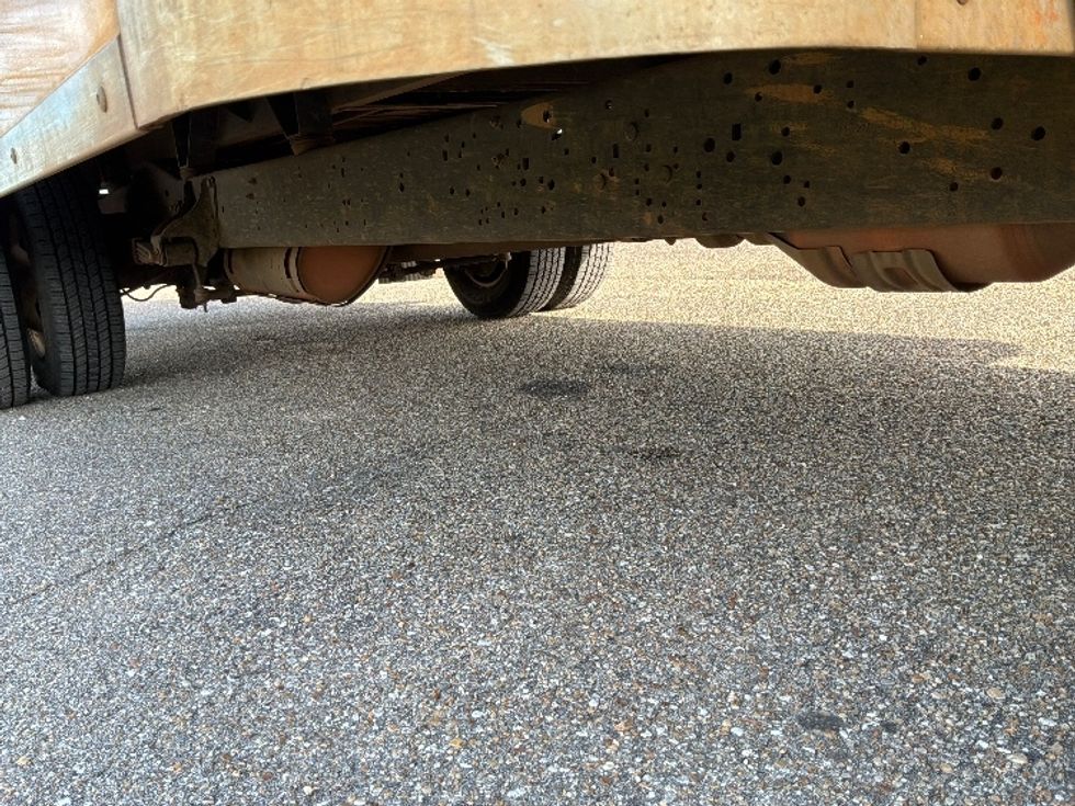 Light Duty Box Truck-Light and Medium Duty Trucks-Ford-2022-E350-Montgomery-AL-93,026\n\t\tmiles-$ 30,000 - Image 14