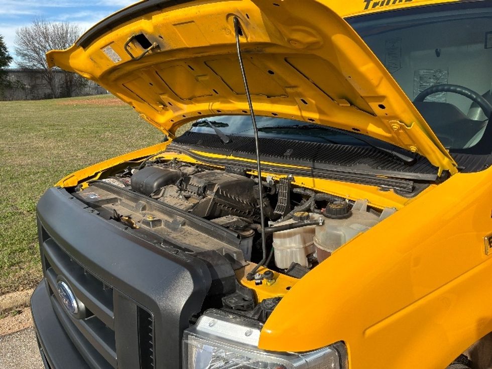 Light Duty Box Truck-Light and Medium Duty Trucks-Ford-2022-E350-Montgomery-AL-93,026\n\t\tmiles-$ 30,000 - Image 24