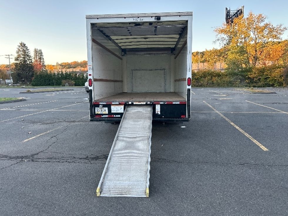 Light Duty Box Truck-Light and Medium Duty Trucks-Ford-2022-E350-Montgomery-NY-113,236\n\t\tmiles-$ 27,500 - Image 9
