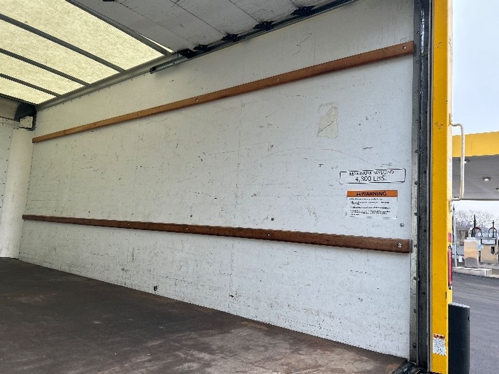 Light Duty Box Truck-Light and Medium Duty Trucks-Ford-2022-E350-Montgomery-NY-89,016\n\t\tmiles-$ 27,500 - Image 10