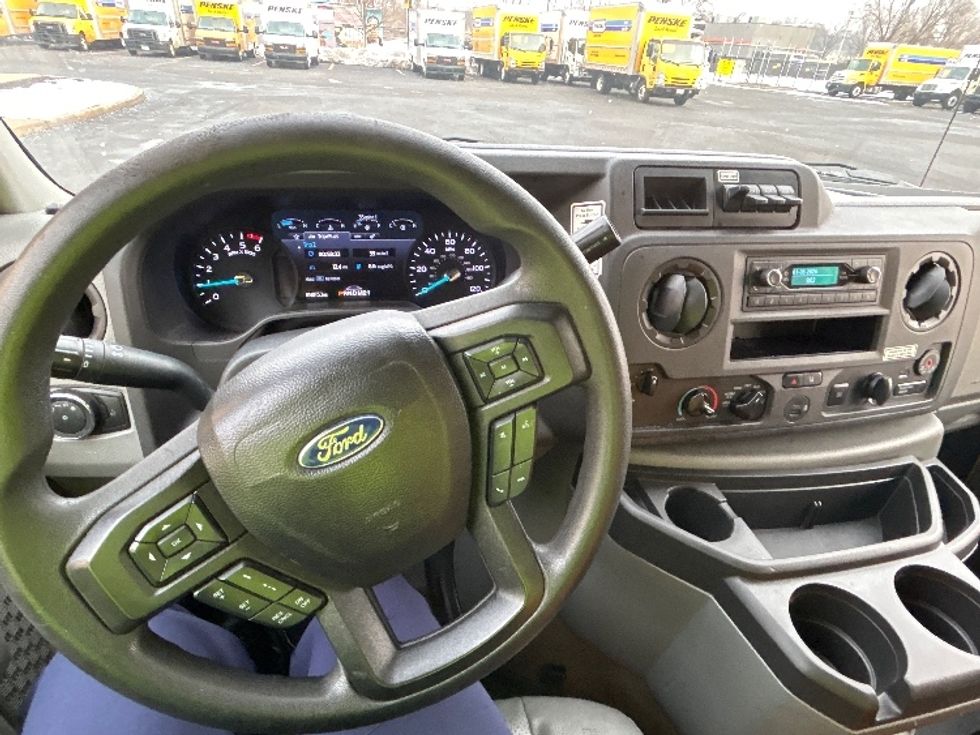 Light Duty Box Truck-Light and Medium Duty Trucks-Ford-2022-E350-Montgomery-NY-89,016\n\t\tmiles-$ 27,500 - Image 16