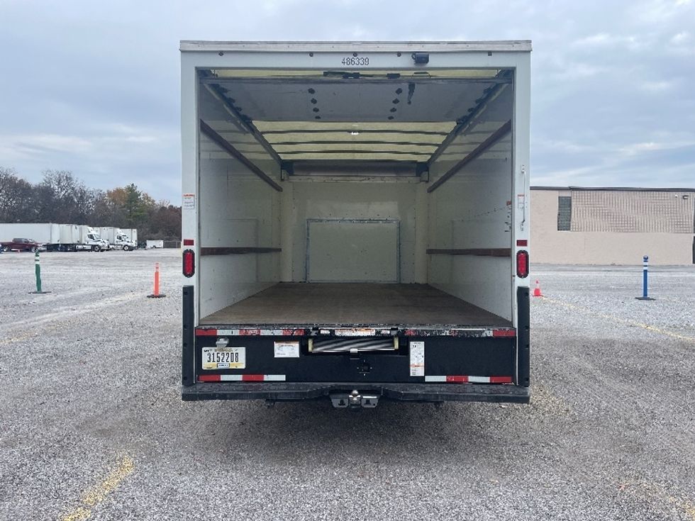 Light Duty Box Truck-Light and Medium Duty Trucks-Ford-2022-E350-Murfreesboro-TN-69,659\n\t\tmiles-$ 41,750 - Image 8