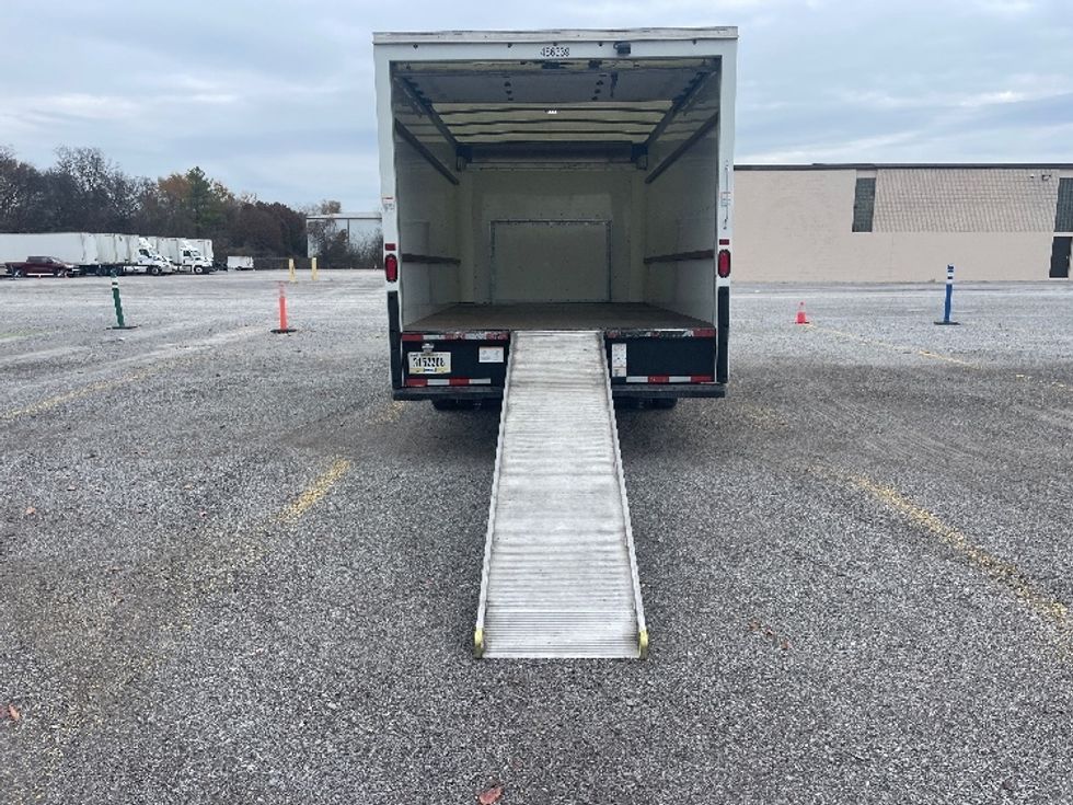 Light Duty Box Truck-Light and Medium Duty Trucks-Ford-2022-E350-Murfreesboro-TN-69,659\n\t\tmiles-$ 41,750 - Image 9