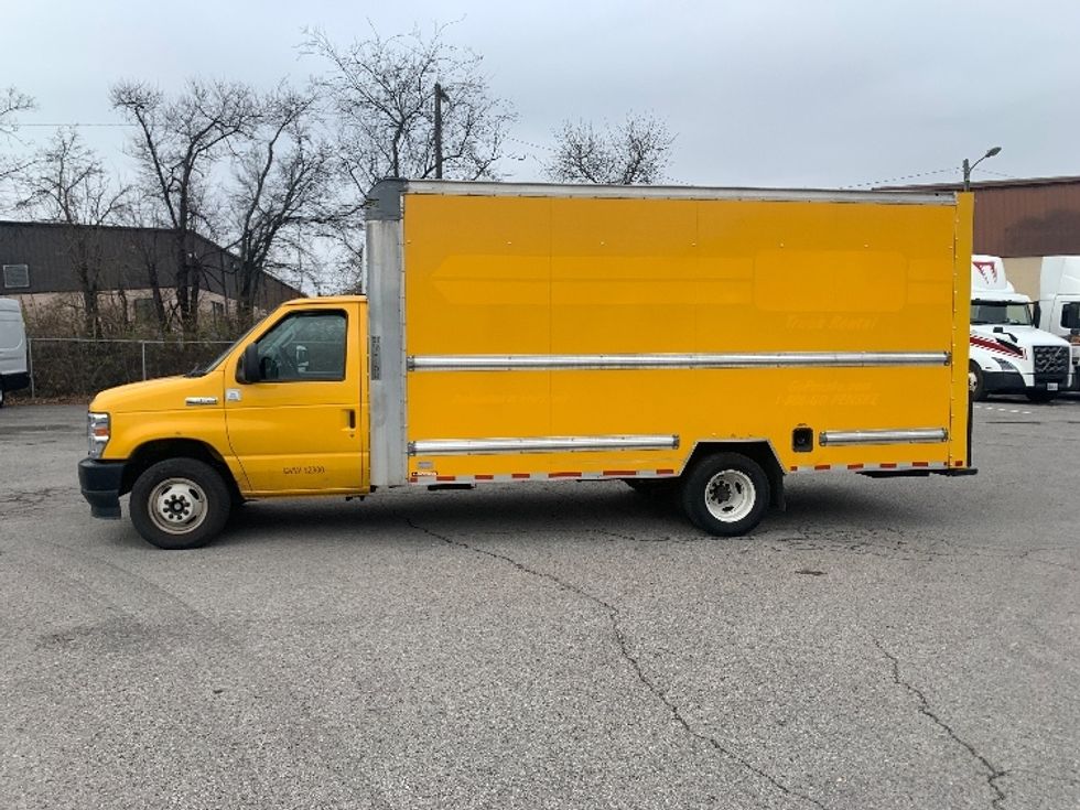 Light Duty Box Truck-Light and Medium Duty Trucks-Ford-2022-E350-Nashville (Mount Juliet)-TN-85,895\n\t\tmiles-$ 30,750 - Image 4