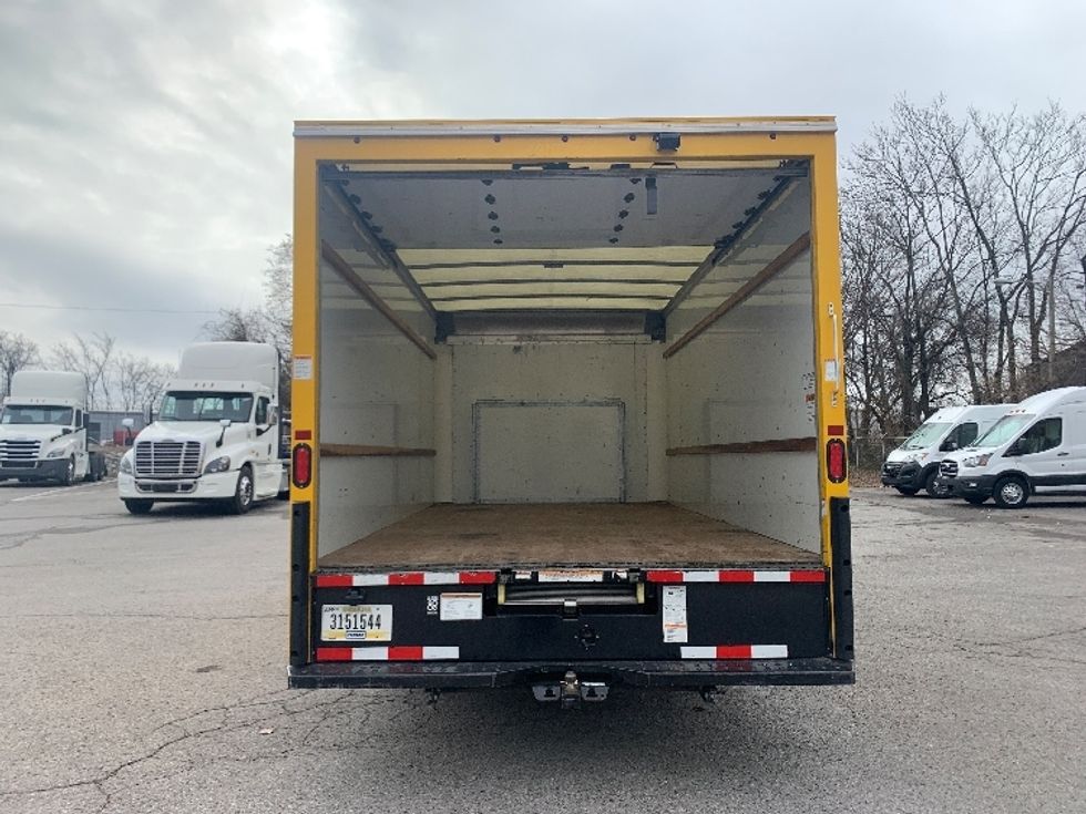 Light Duty Box Truck-Light and Medium Duty Trucks-Ford-2022-E350-Nashville (Mount Juliet)-TN-85,895\n\t\tmiles-$ 30,750 - Image 8