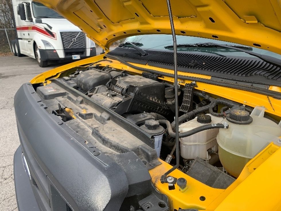 Light Duty Box Truck-Light and Medium Duty Trucks-Ford-2022-E350-Nashville (Mount Juliet)-TN-85,895\n\t\tmiles-$ 30,750 - Image 24