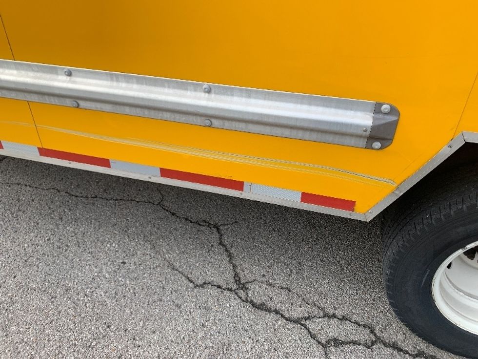 Light Duty Box Truck-Light and Medium Duty Trucks-Ford-2022-E350-Nashville (Mount Juliet)-TN-85,895\n\t\tmiles-$ 30,750 - Image 27