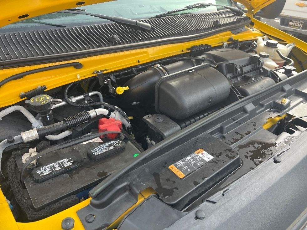 Light Duty Box Truck-Light and Medium Duty Trucks-Ford-2022-E350-Nashville (Mount Juliet)-TN-91,401\n\t\tmiles-$ 30,250 - Image 23