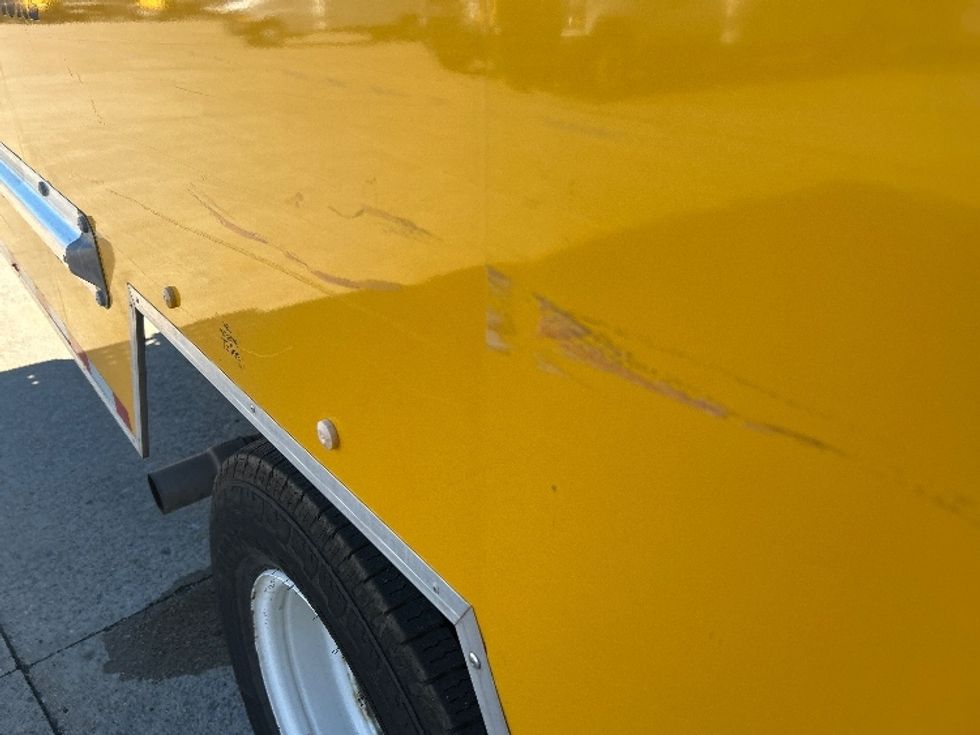 Light Duty Box Truck-Light and Medium Duty Trucks-Ford-2022-E350-Nashville (Mount Juliet)-TN-92,175\n\t\tmiles-$ 30,000 - Image 27