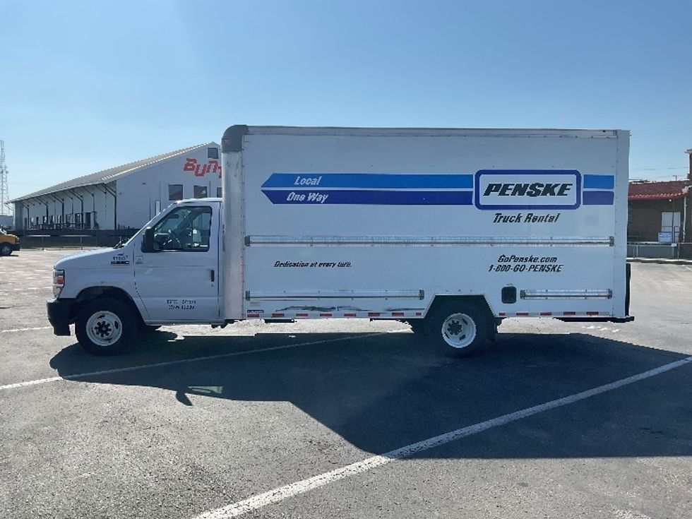 Light Duty Box Truck-Light and Medium Duty Trucks-Ford-2022-E350-Nashville-TN-114,994\n\t\tmiles-$ 27,500 - Image 4