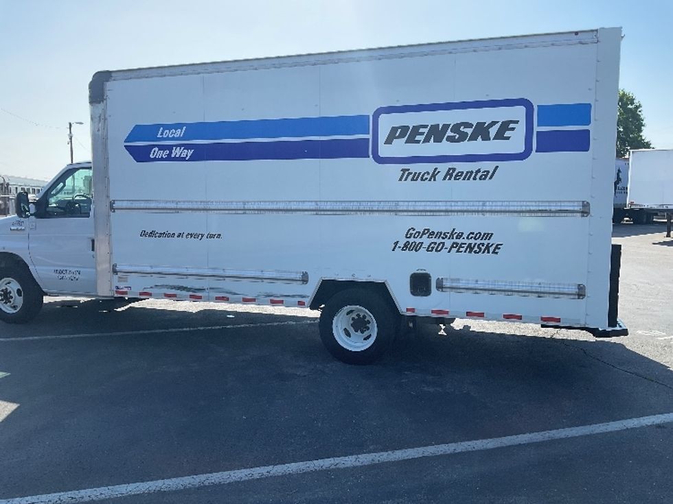 Light Duty Box Truck-Light and Medium Duty Trucks-Ford-2022-E350-Nashville-TN-114,994\n\t\tmiles-$ 27,500 - Image 5