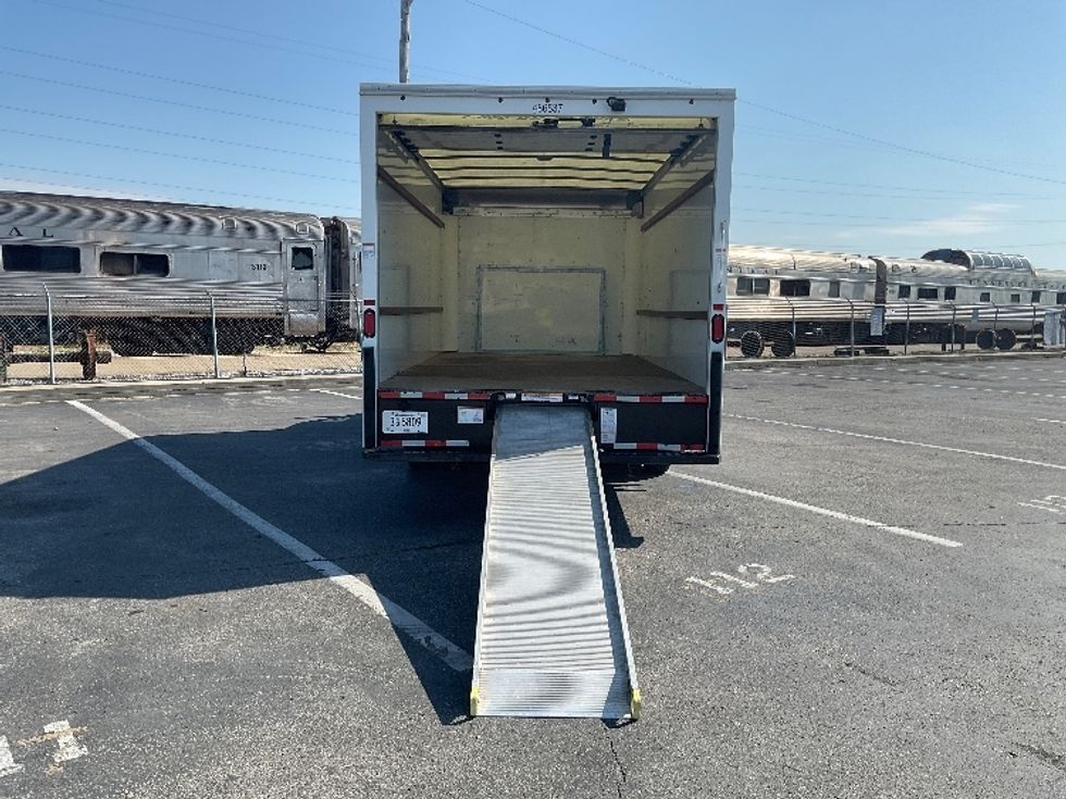 Light Duty Box Truck-Light and Medium Duty Trucks-Ford-2022-E350-Nashville-TN-114,994\n\t\tmiles-$ 27,500 - Image 9