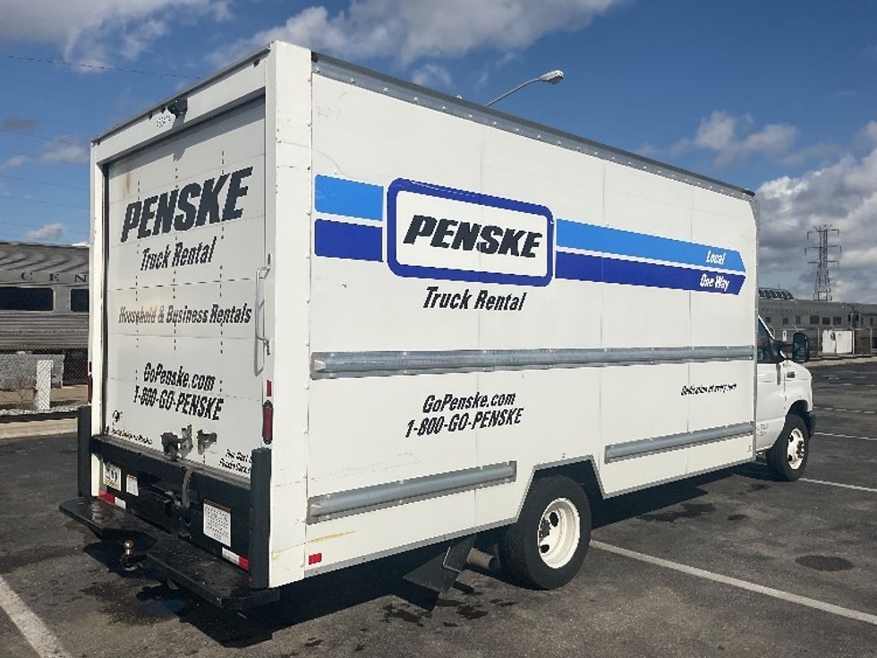 Light Duty Box Truck-Light and Medium Duty Trucks-Ford-2022-E350-Nashville-TN-77,558\n\t\tmiles-$ 36,250 - Image 13