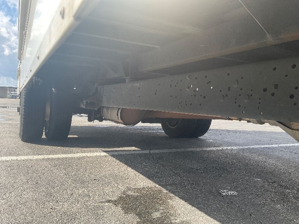 Light Duty Box Truck-Light and Medium Duty Trucks-Ford-2022-E350-Nashville-TN-77,558\n\t\tmiles-$ 36,250 - Image 14