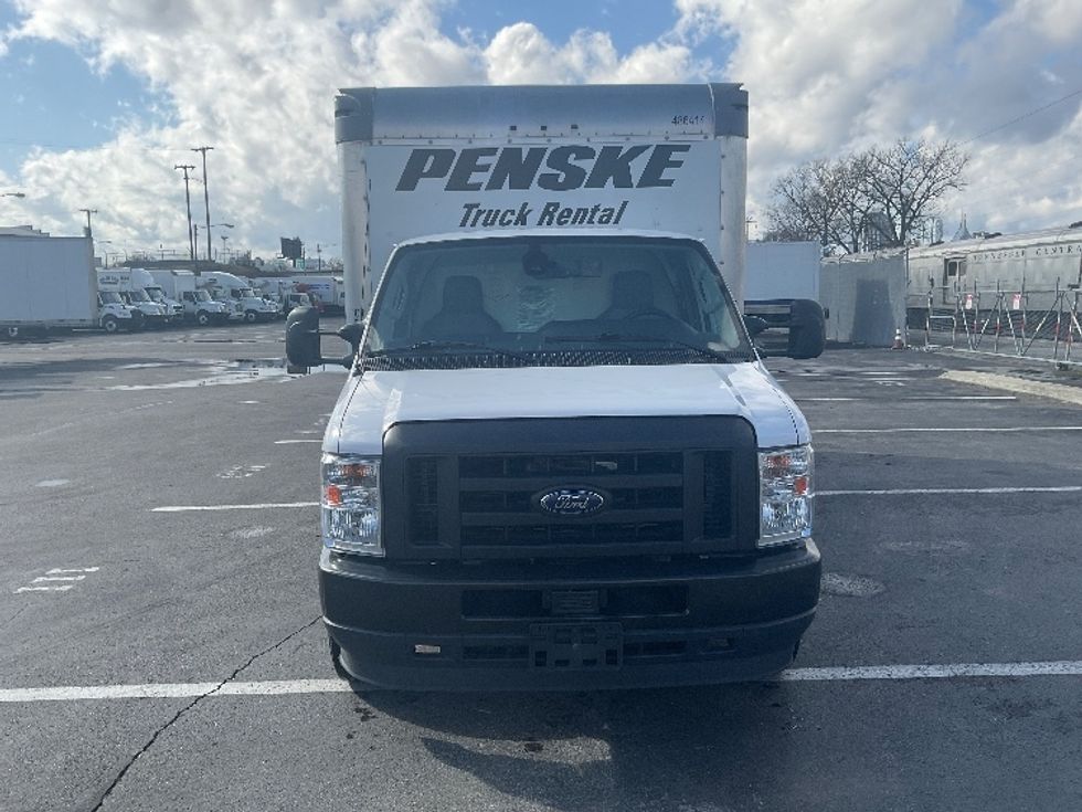 Light Duty Box Truck-Light and Medium Duty Trucks-Ford-2022-E350-Nashville-TN-77,558\n\t\tmiles-$ 36,250 - Image 2