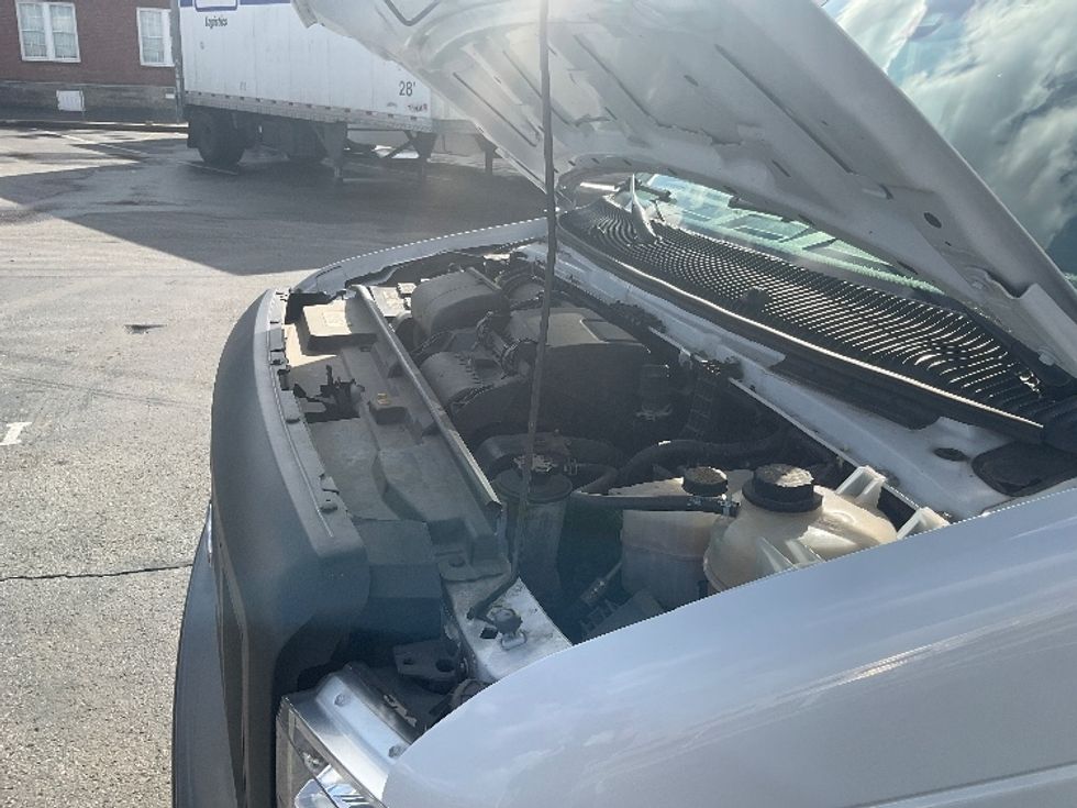 Light Duty Box Truck-Light and Medium Duty Trucks-Ford-2022-E350-Nashville-TN-77,558\n\t\tmiles-$ 36,250 - Image 24