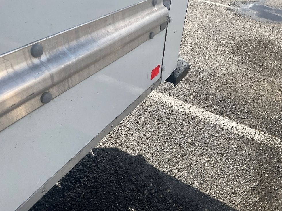 Light Duty Box Truck-Light and Medium Duty Trucks-Ford-2022-E350-Nashville-TN-77,558\n\t\tmiles-$ 36,250 - Image 29