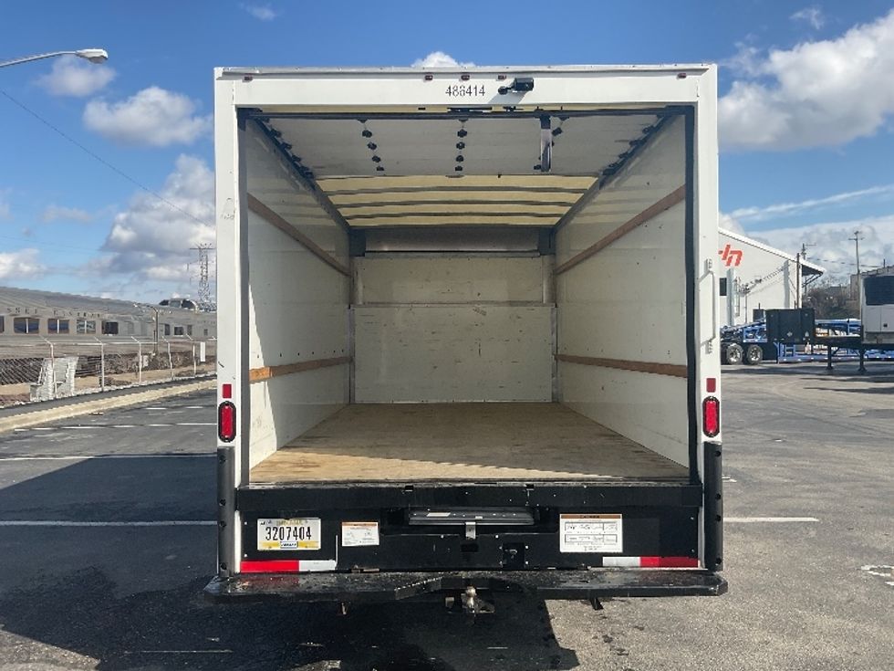 Light Duty Box Truck-Light and Medium Duty Trucks-Ford-2022-E350-Nashville-TN-77,558\n\t\tmiles-$ 36,250 - Image 8