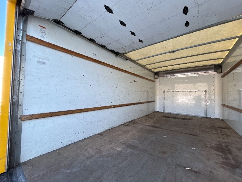 Light Duty Box Truck-Light and Medium Duty Trucks-Ford-2022-E350-Nashville-TN-87,986\n\t\tmiles-$ 30,500 - Image 10