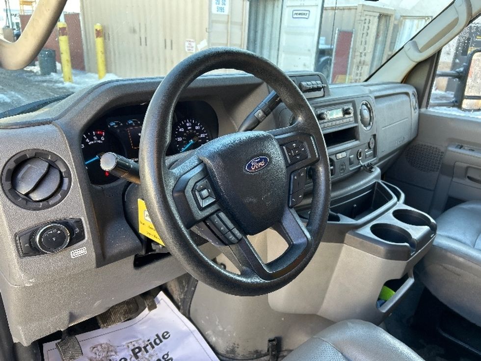 Light Duty Box Truck-Light and Medium Duty Trucks-Ford-2022-E350-Nashville-TN-87,986\n\t\tmiles-$ 30,500 - Image 14
