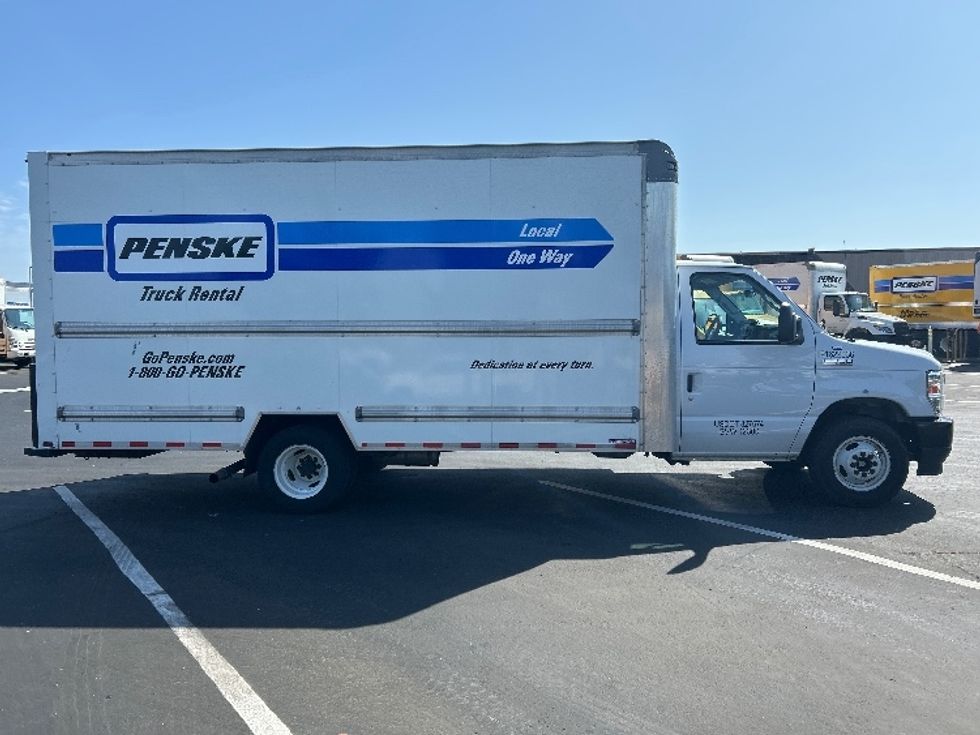 Light Duty Box Truck-Light and Medium Duty Trucks-Ford-2022-E350-National City-CA-156,438\n\t\tmiles-$ 20,750 - Image 14
