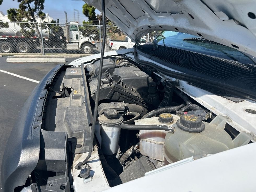 Light Duty Box Truck-Light and Medium Duty Trucks-Ford-2022-E350-National City-CA-156,438\n\t\tmiles-$ 20,750 - Image 23