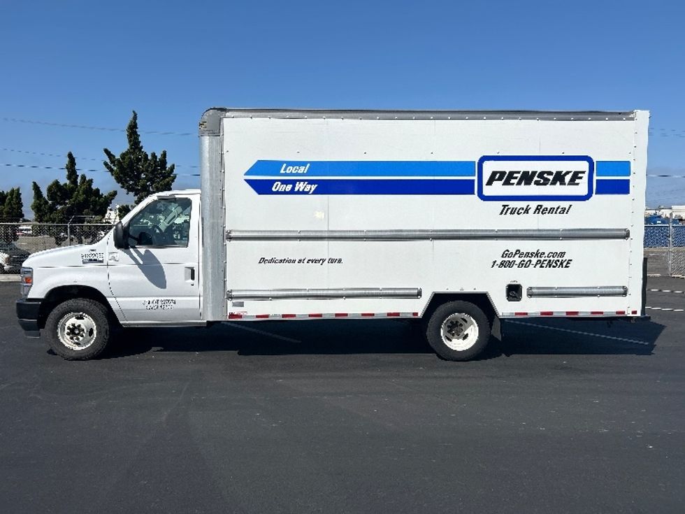 Light Duty Box Truck-Light and Medium Duty Trucks-Ford-2022-E350-National City-CA-156,438\n\t\tmiles-$ 20,750 - Image 4