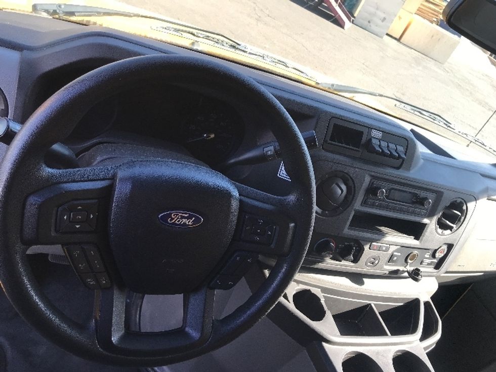 Light Duty Box Truck-Light and Medium Duty Trucks-Ford-2022-E350-National City-CA-95,143\n\t\tmiles-$ 29,250 - Image 18