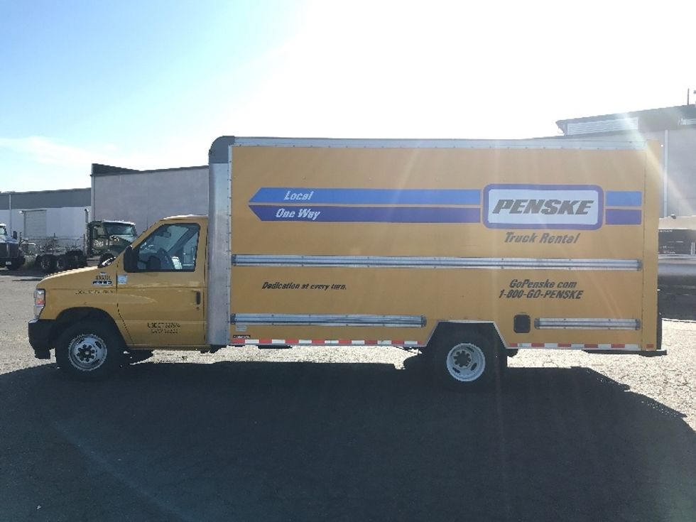 Light Duty Box Truck-Light and Medium Duty Trucks-Ford-2022-E350-National City-CA-95,143\n\t\tmiles-$ 29,250 - Image 4