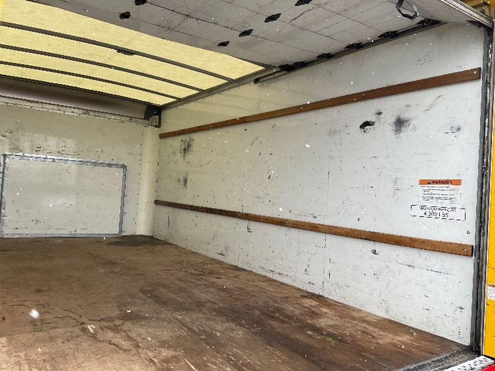 Light Duty Box Truck-Light and Medium Duty Trucks-Ford-2022-E350-Neenah-WI-92,045\n\t\tmiles-$ 29,250 - Image 12