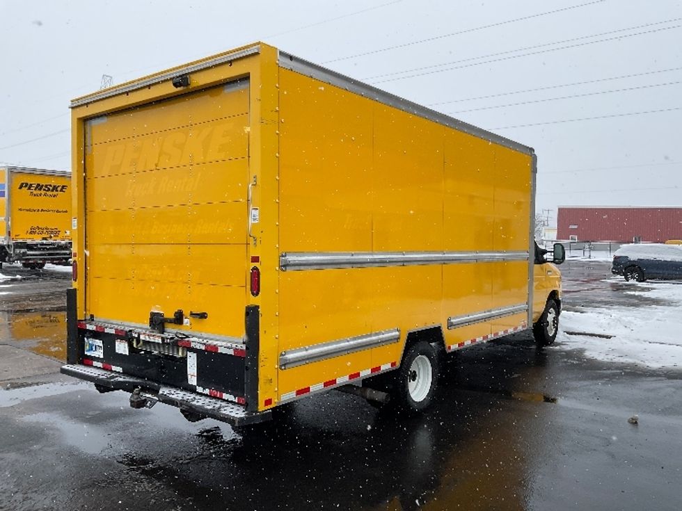 Light Duty Box Truck-Light and Medium Duty Trucks-Ford-2022-E350-Neenah-WI-92,045\n\t\tmiles-$ 29,250 - Image 13