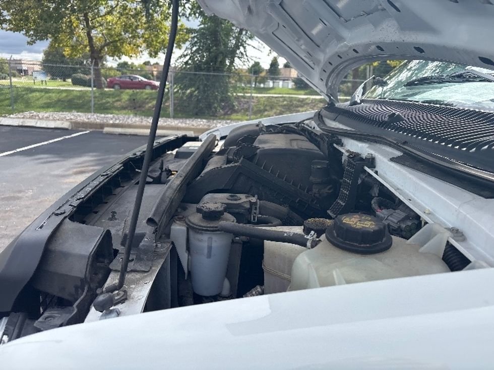 Light Duty Box Truck-Light and Medium Duty Trucks-Ford-2022-E350-New Castle-DE-103,344\n\t\tmiles-$ 27,000 - Image 22